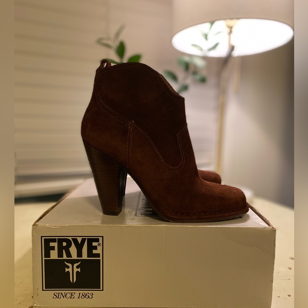 FRYE MADDIE SHORT BOOTIES